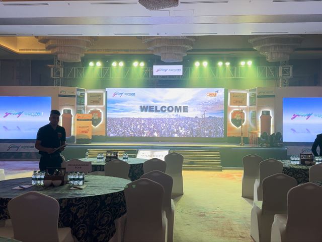 Maxxcott Product Launch: event photograph 3